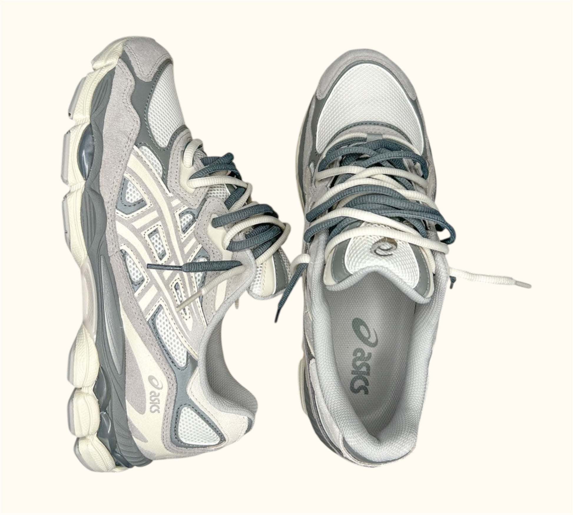 Asics Nyc🤍🐺