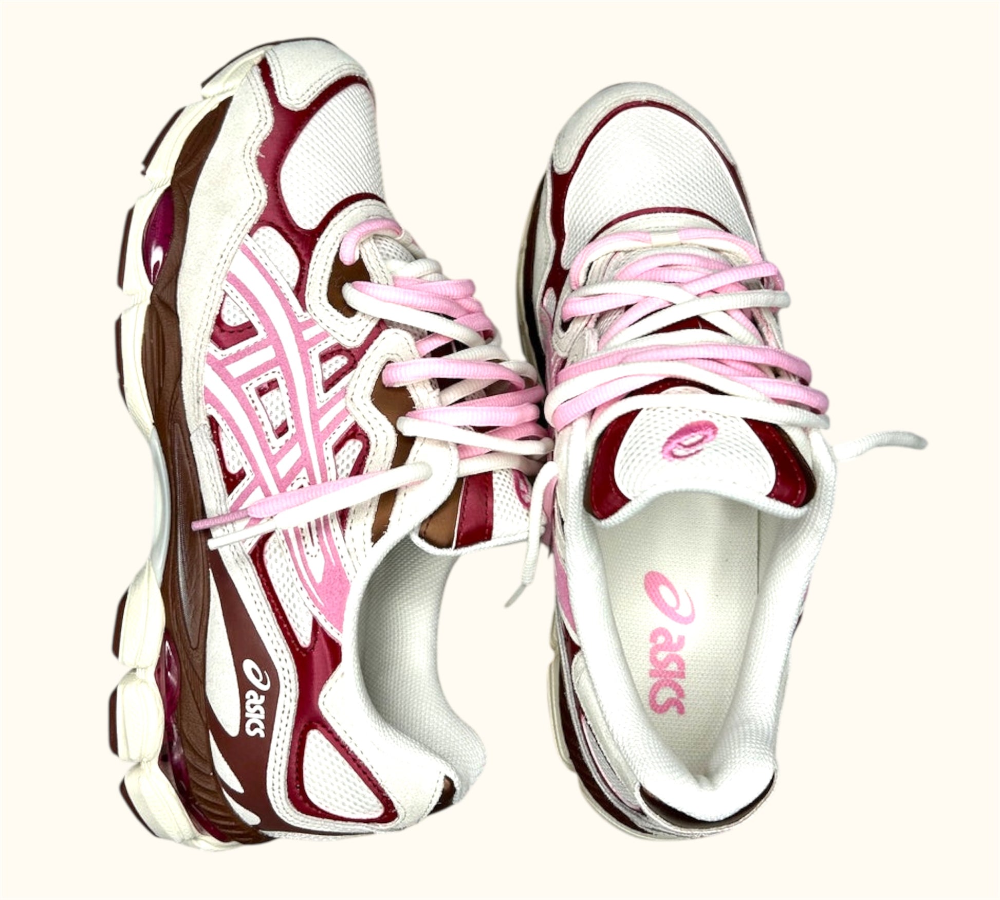 Asics Nyc 🩷